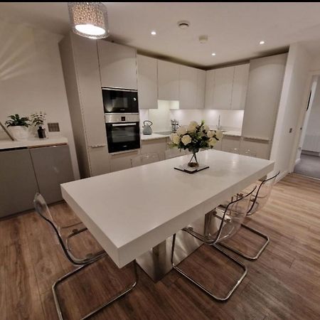 Modern Apartment, Sleeps 6, Belfast City Centre Exterior foto