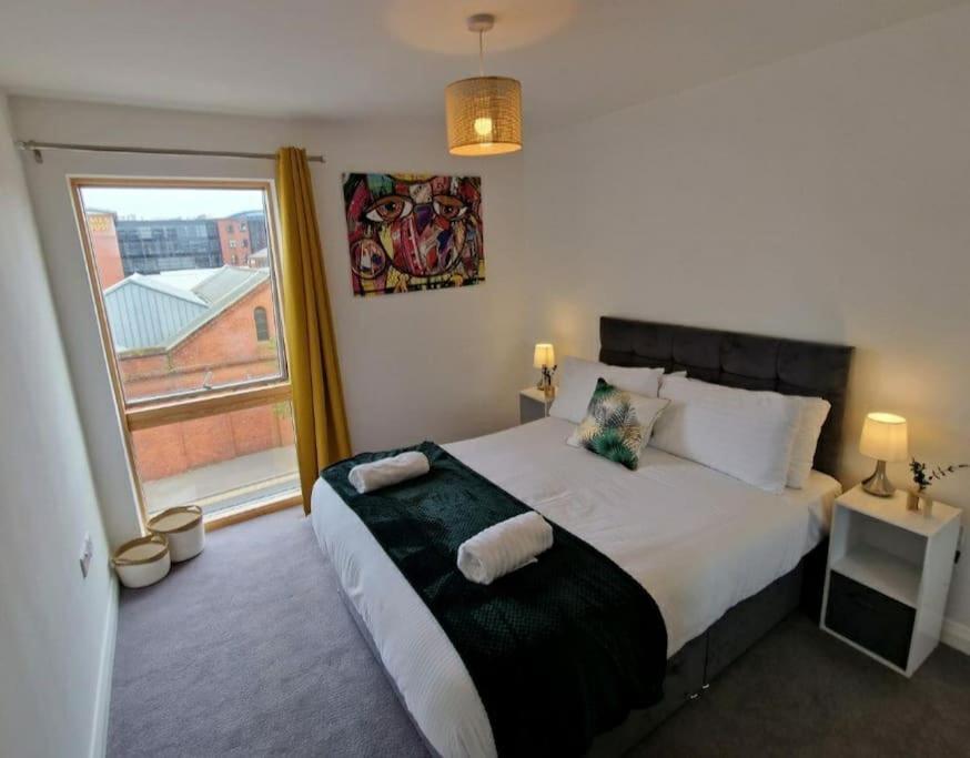 Modern Apartment, Sleeps 6, Belfast City Centre Exterior foto