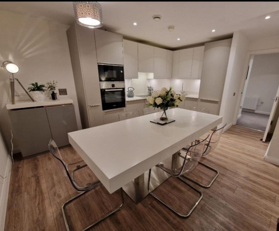 Modern Apartment, Sleeps 6, Belfast City Centre Exterior foto